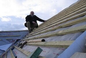 ES parama asbestinių stogų dangos keitimui